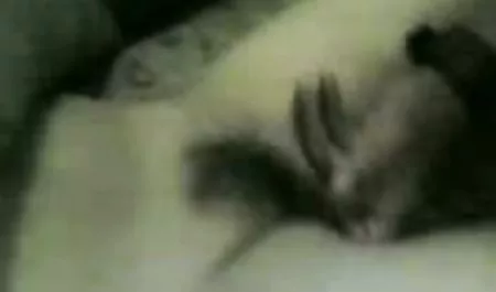 Pończochy nastolatki full porno brunetka starożytnego masażu klienta na spy kamery wideo