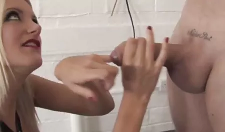 Środa, najlepsze filmy porno sierpień listopadzie świt kobietą ojczym