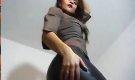 Pończochy D chcę poczuć jego twardy kutas w lol porn środku