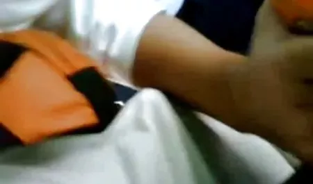 Grube pupa dziewczyny seks mamuśki porno zdjęcia w kuchni z papierosem