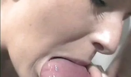 Amatorskie ruda z dużym biustem odgrywa ją jako vixen porno spisek z Укропии