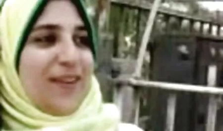 Między dupy japoński gej porno słodkie indyjska