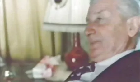 Błąd z pięknym crossdresser porno biustem