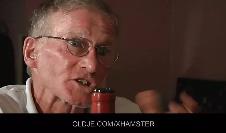 Mała Lisa krótkie porno dostaje uderzył