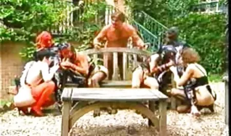 Dawne rzemieślnicze masaż ebony Porno dali się nabrać na ukrytą kamerę najlepsze trio